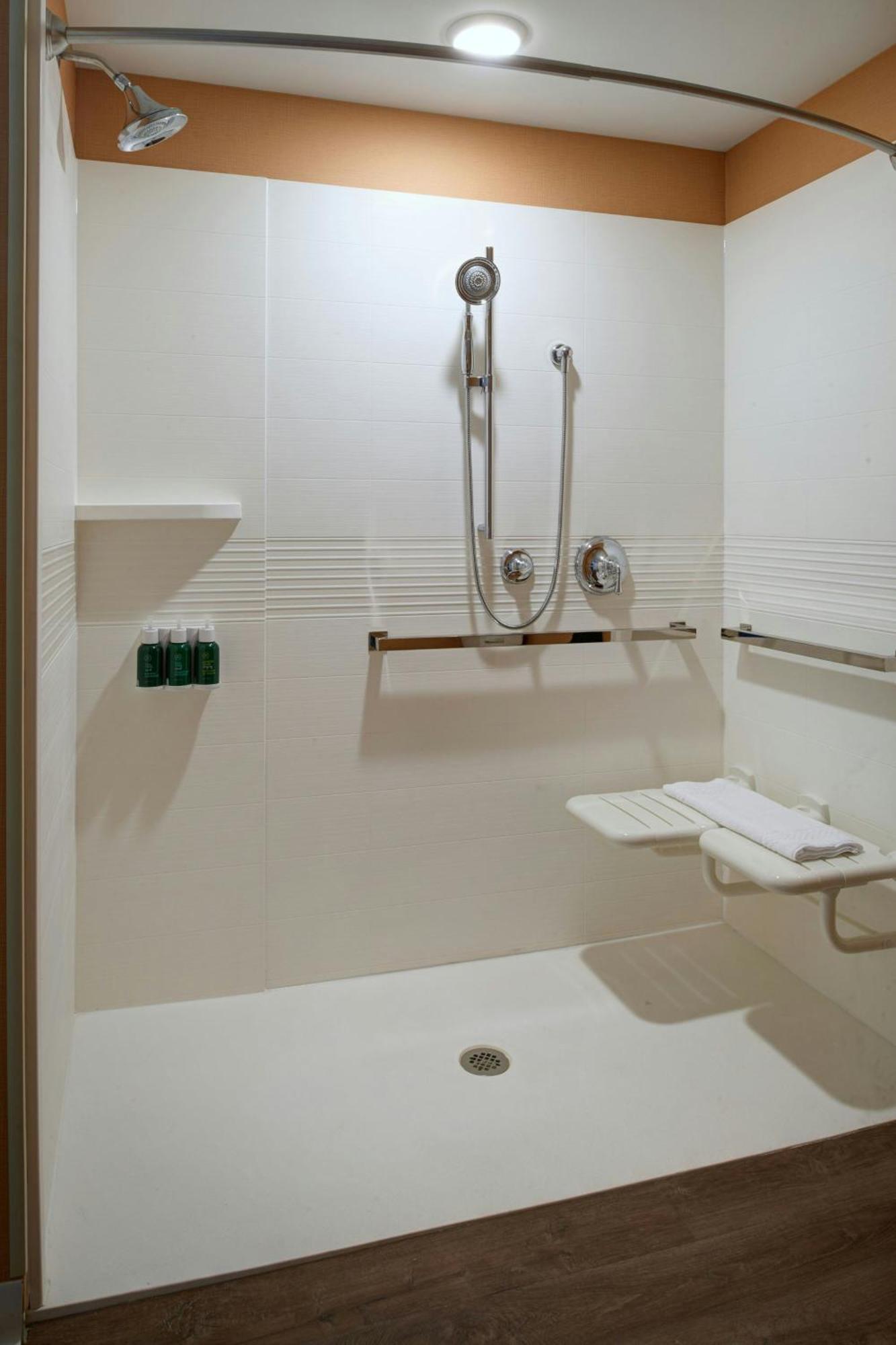 Cascade Towneplace Suites By Marriott Grand Rapids Airport מראה חיצוני תמונה